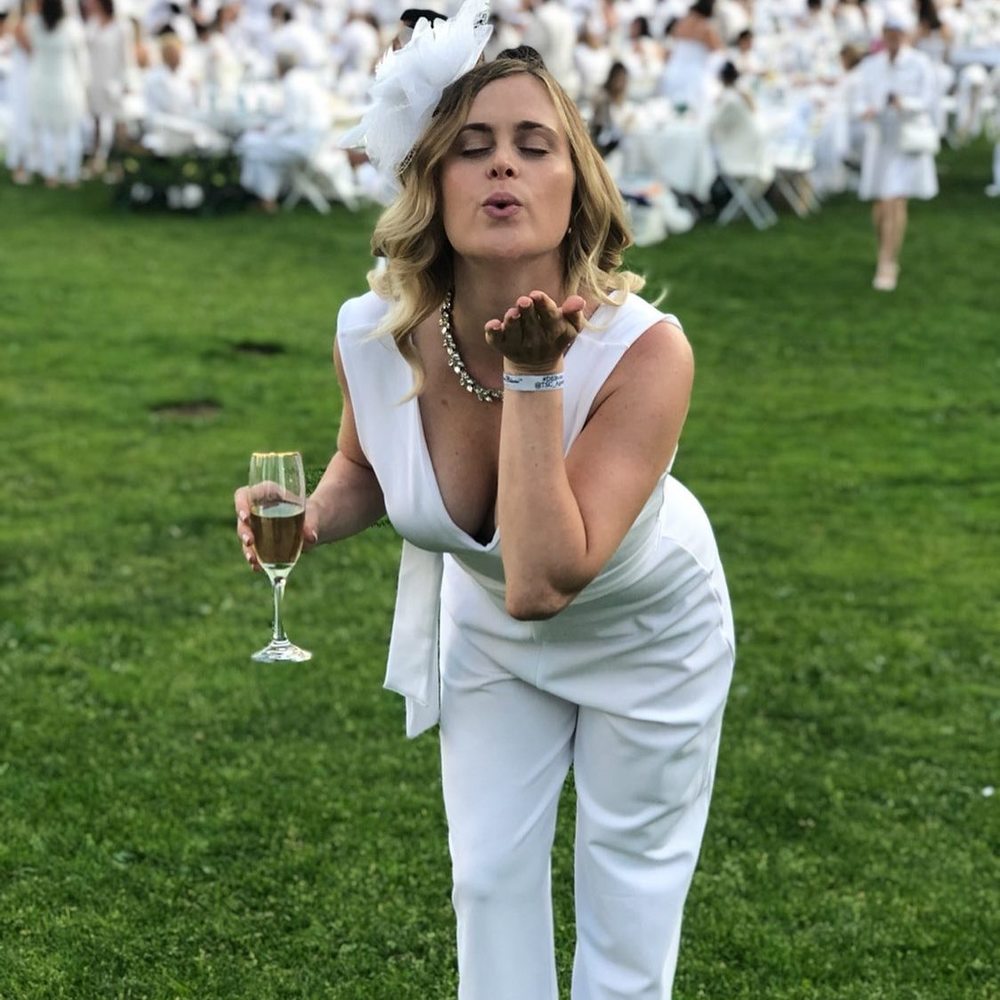 Meet your Posher, Avril